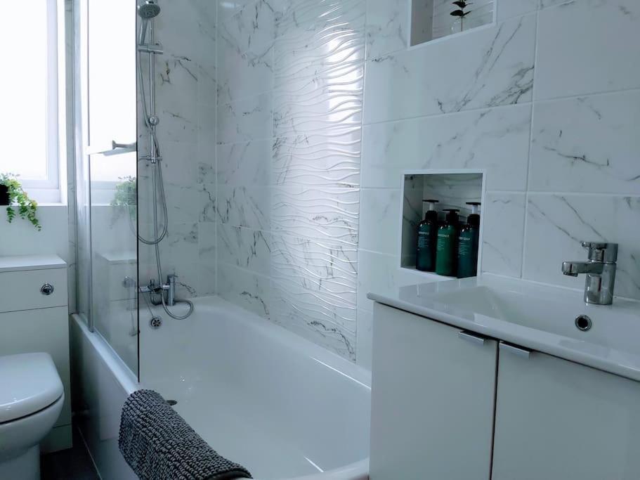 Cosy 1 Bed Flat That Sleeps 4 Уорик Экстерьер фото